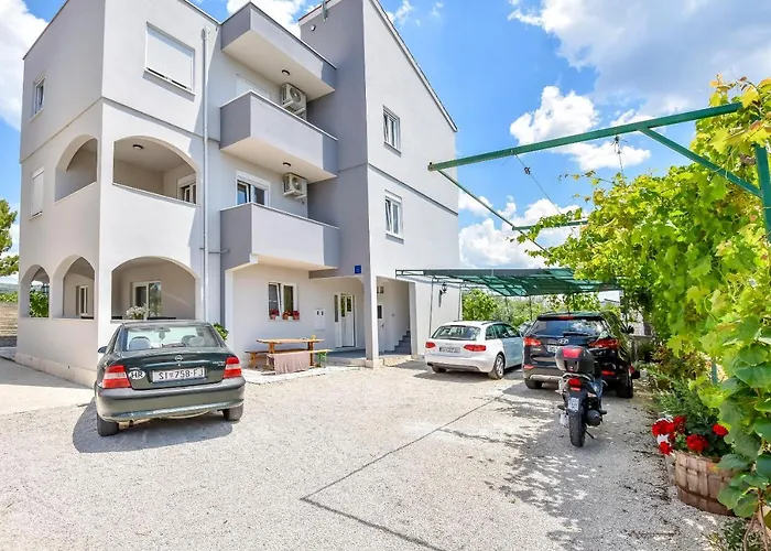 Apartments Juro