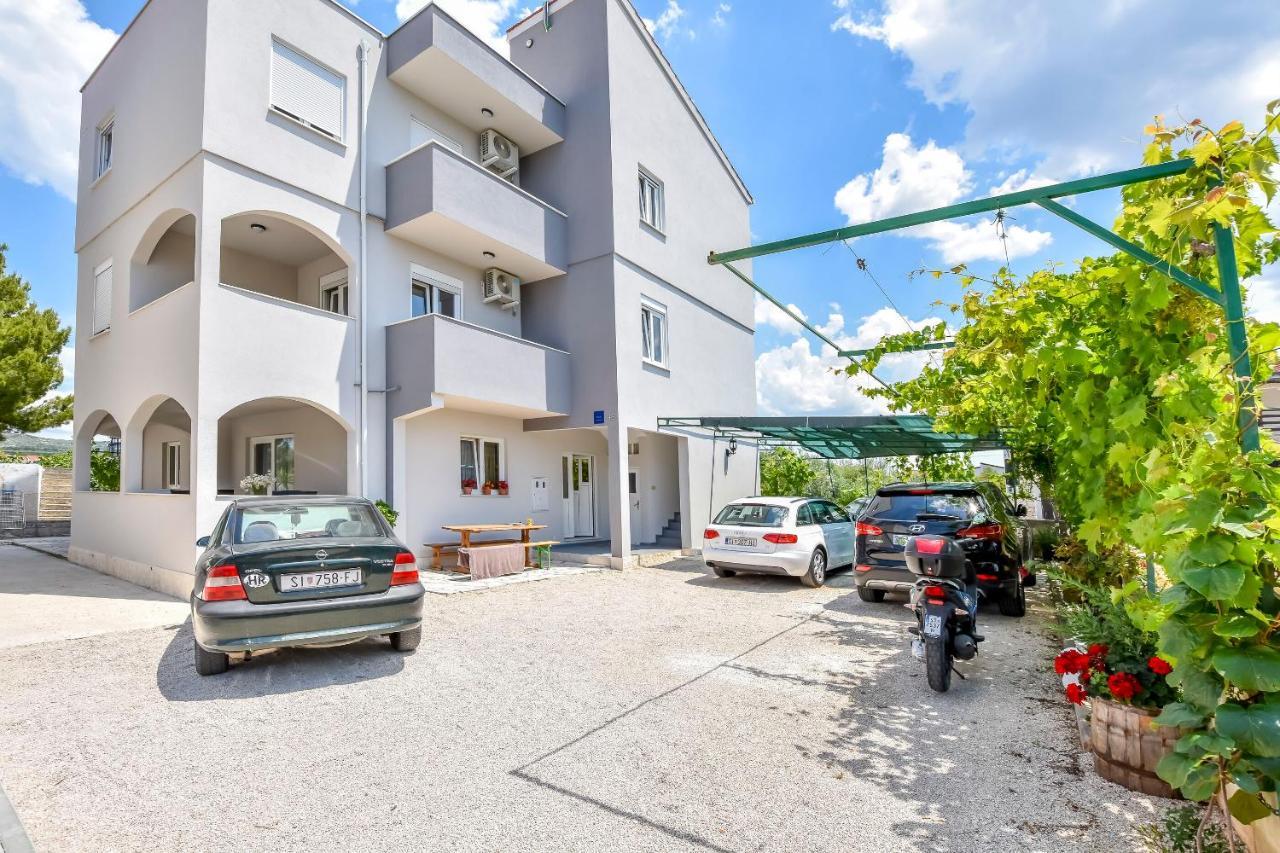 Apartment Juro Rogoznica (Sibenik-Knin)