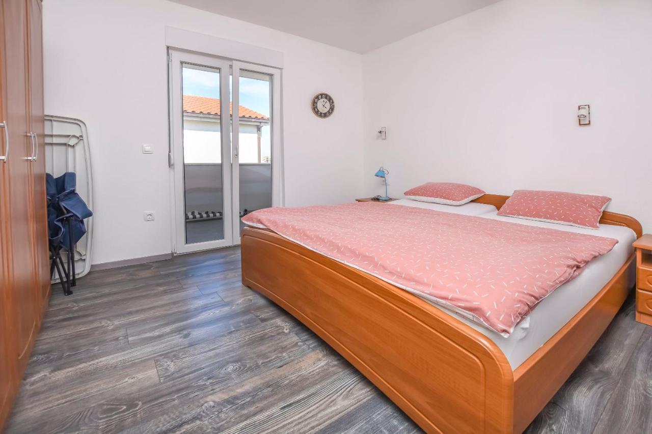 Apartment Juro Rogoznica (Sibenik-Knin)